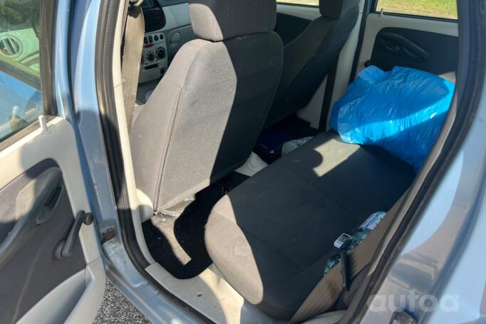 Fiat Punto 2 generation [restyling] Hatchback 5-doors