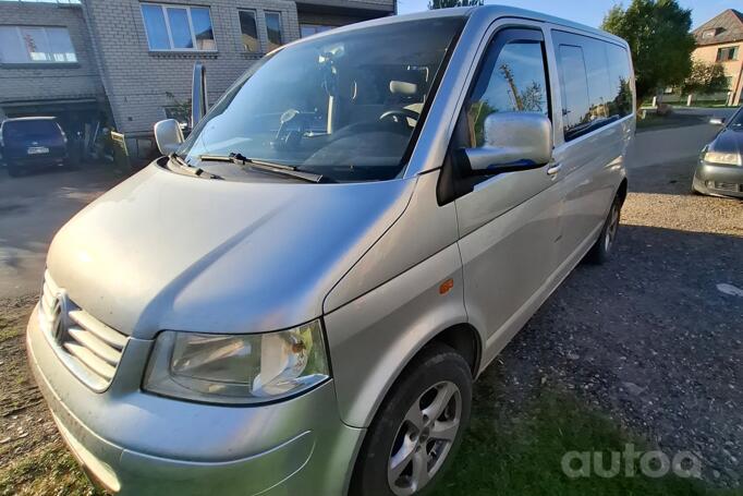 Volkswagen Transporter T5 Minivan 4-doors