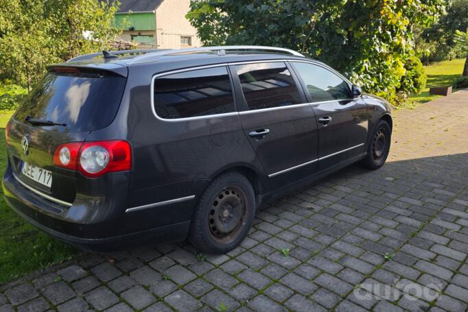 Volkswagen Passat B6 wagon 5-doors