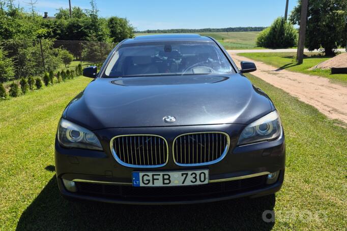 BMW 7 Series F01/F02 Sedan