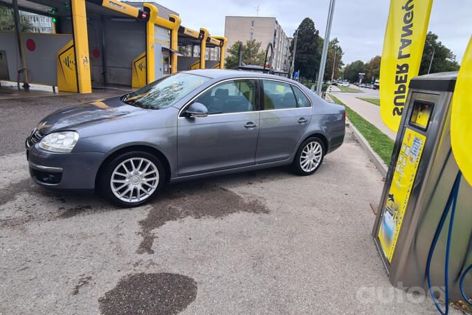 Volkswagen Jetta 5 generation Sedan 4-doors