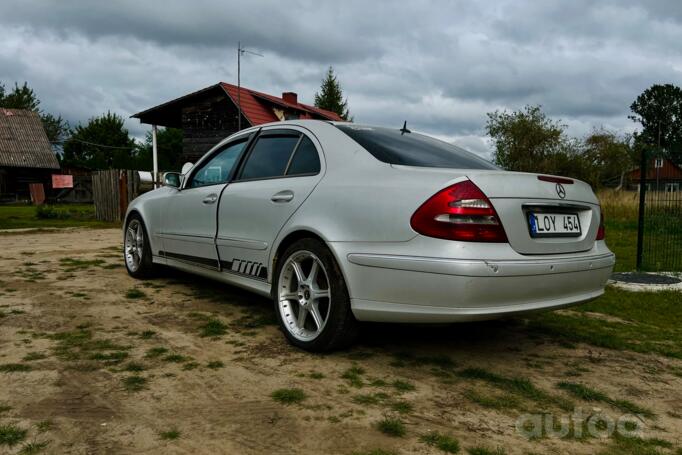 Mercedes-Benz E-Class W211 Sedan