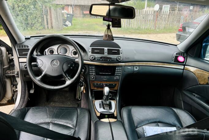 Mercedes-Benz E-Class W211 Sedan