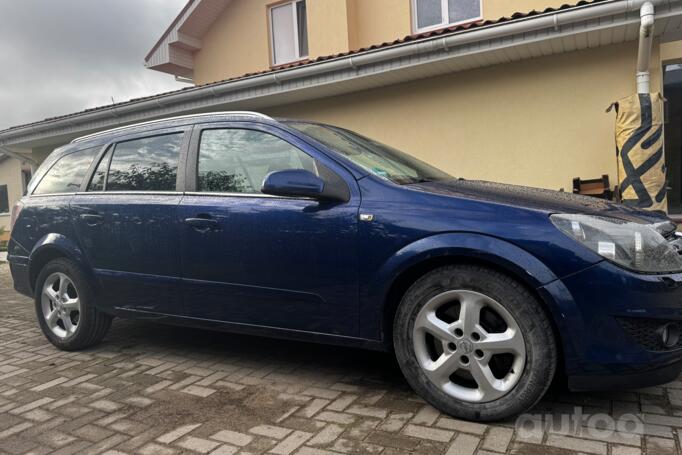 Opel Astra H [restyling]