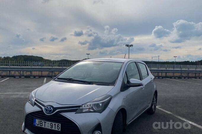 Toyota Yaris XP130 [2th restyling] Hatchback