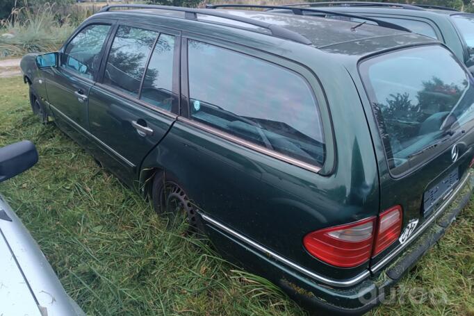 Mercedes-Benz E-Class W210/S210 wagon 5-doors