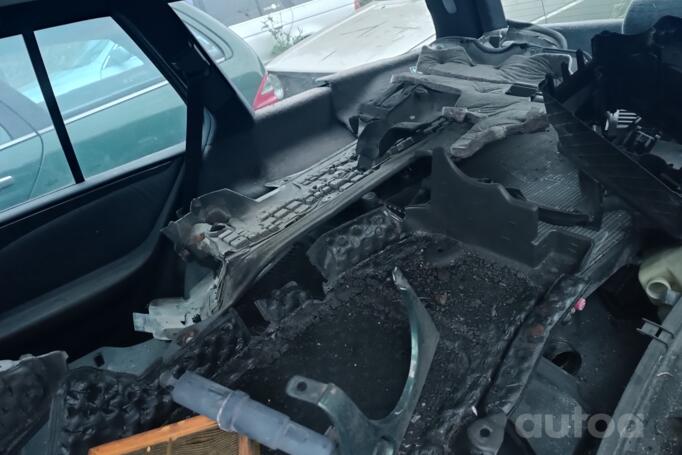 Mercedes-Benz E-Class W210/S210 wagon 5-doors