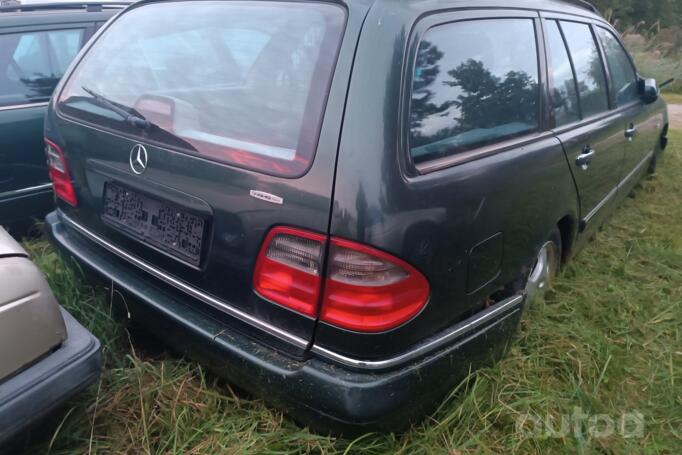Mercedes-Benz E-Class W210 wagon 5-doors