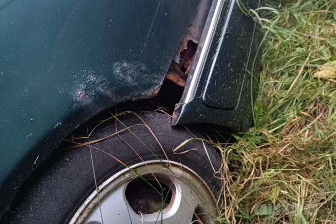 Mercedes-Benz E-Class W210 wagon 5-doors