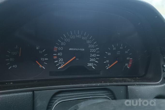 Mercedes-Benz E-Class W210 wagon 5-doors