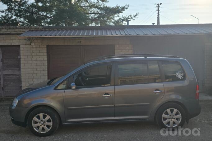 Volkswagen Touran 1 generation Minivan