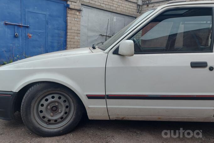 Ford Escort 4 generation Hatchback 5-doors