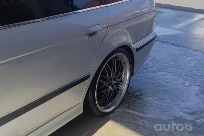 BMW 5 Series E39 Touring wagon