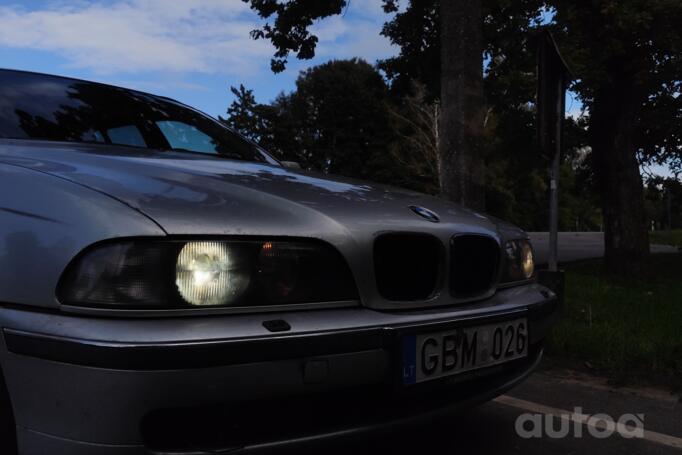 BMW 5 Series E39 Touring wagon