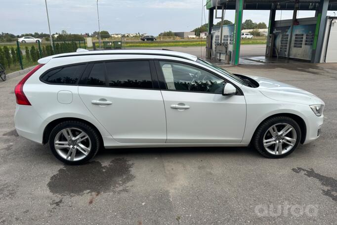 Volvo V60 1 generation [restyling] wagon 5-doors