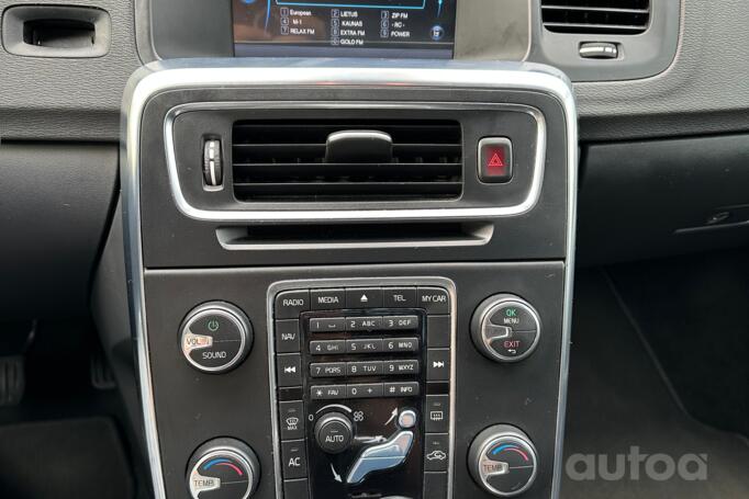 Volvo V60 1 generation [restyling] wagon 5-doors