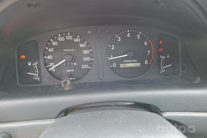 Toyota Corolla E110 [restyling] Hatchback