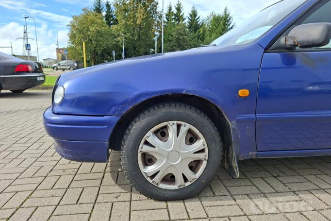 Toyota Corolla E110 [restyling] Hatchback