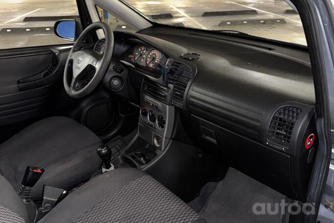 Opel Zafira A [restyling] Minivan 5-doors