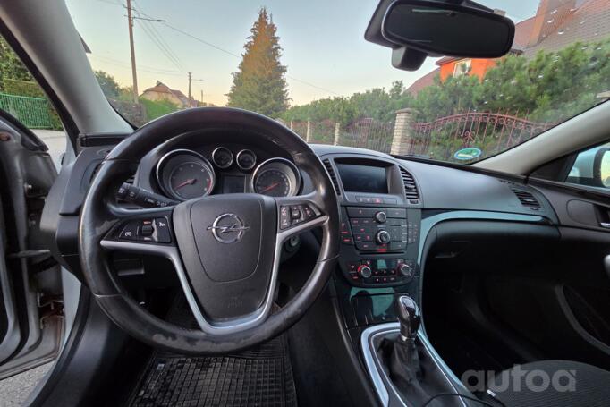 Opel Insignia A Sports Tourer OPC wagon 5-doors