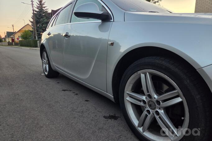 Opel Insignia A Sports Tourer OPC wagon 5-doors