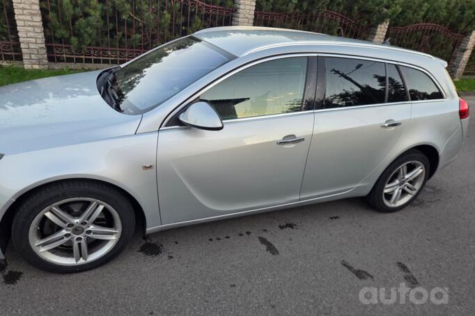 Opel Insignia A Sports Tourer OPC wagon 5-doors