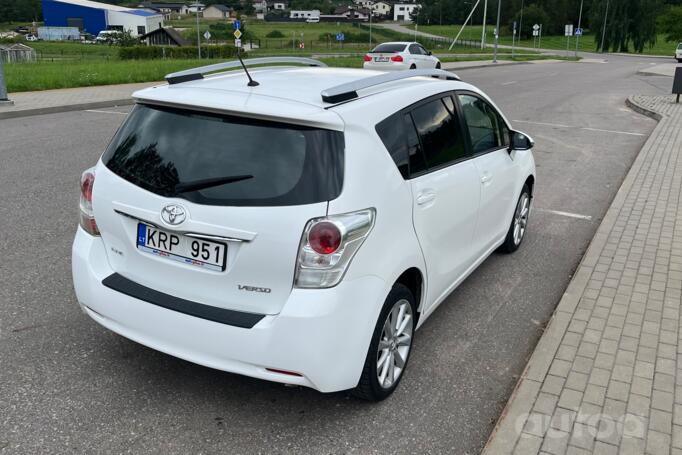 Toyota Verso 1 generation [restyling] Minivan