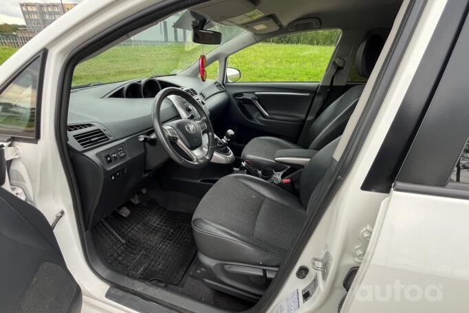 Toyota Verso 1 generation [restyling] Minivan