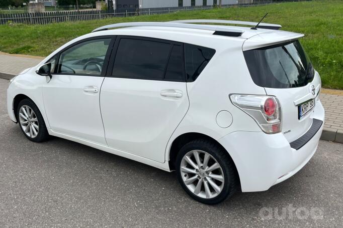 Toyota Verso 1 generation [restyling] Minivan