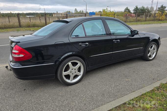 Mercedes-Benz E-Class W211 Sedan