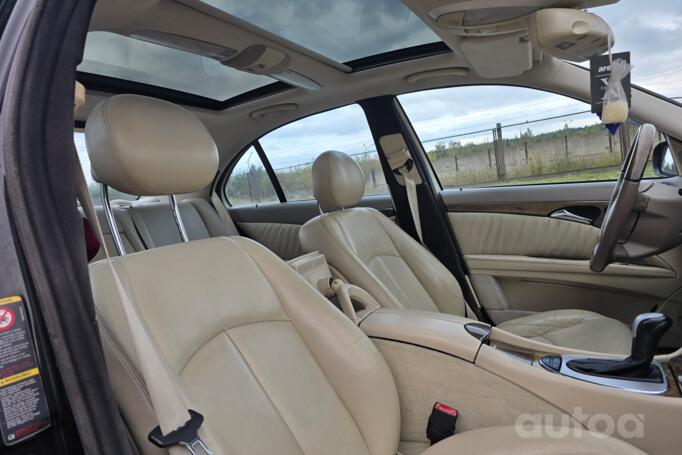 Mercedes-Benz E-Class W211 Sedan