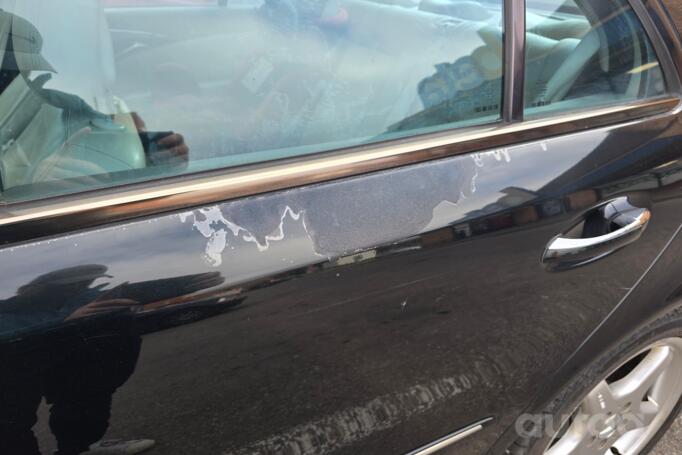 Mercedes-Benz E-Class W211 Sedan