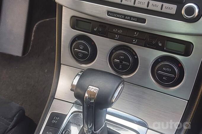 Volkswagen Passat B6 wagon 5-doors