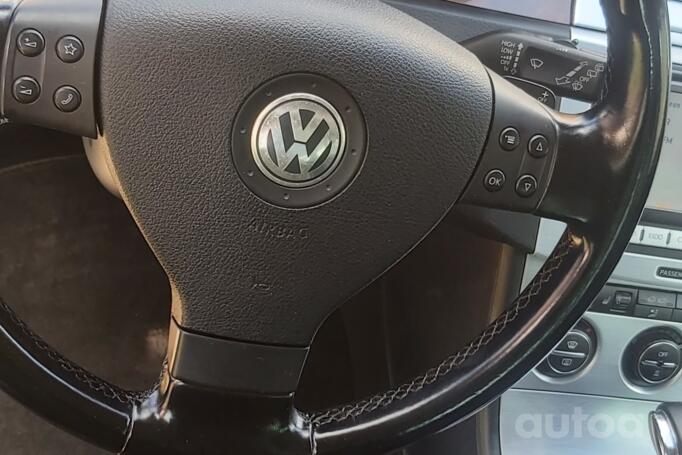 Volkswagen Passat B6 wagon 5-doors