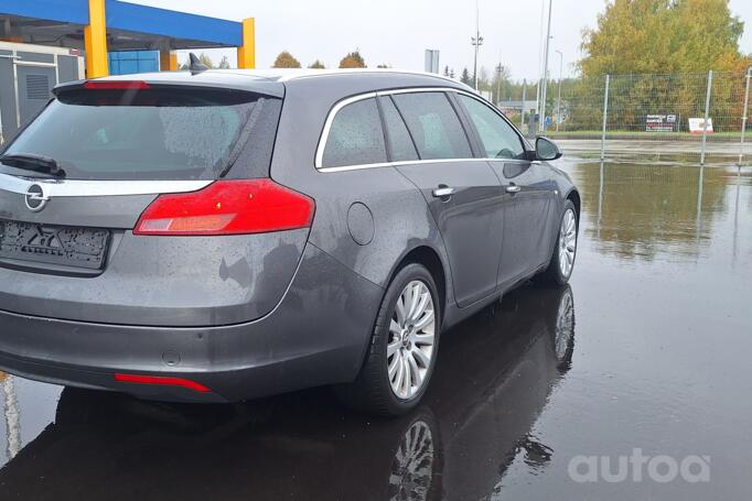 Opel Insignia A Sports Tourer wagon 5-doors