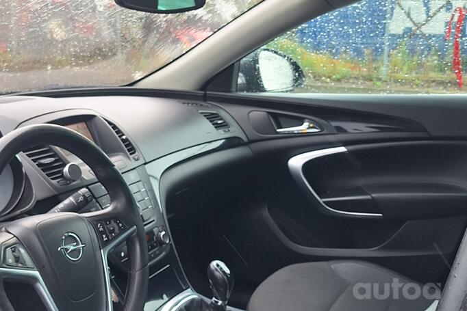 Opel Insignia A Sports Tourer wagon 5-doors