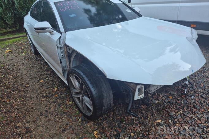 Audi A7 4G [restyling] Sportback liftback
