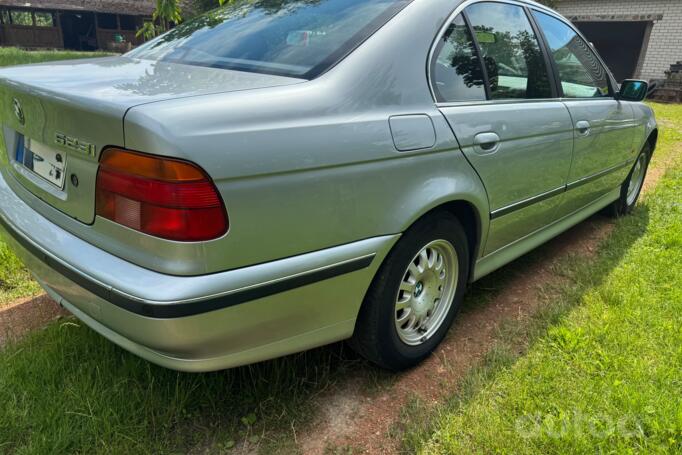 BMW 5 Series E39 Sedan 4-doors