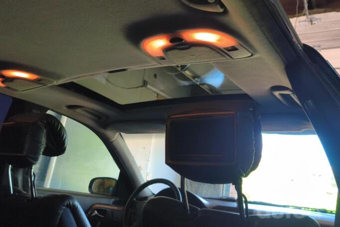 Mercedes-Benz S-Class W220 Sedan