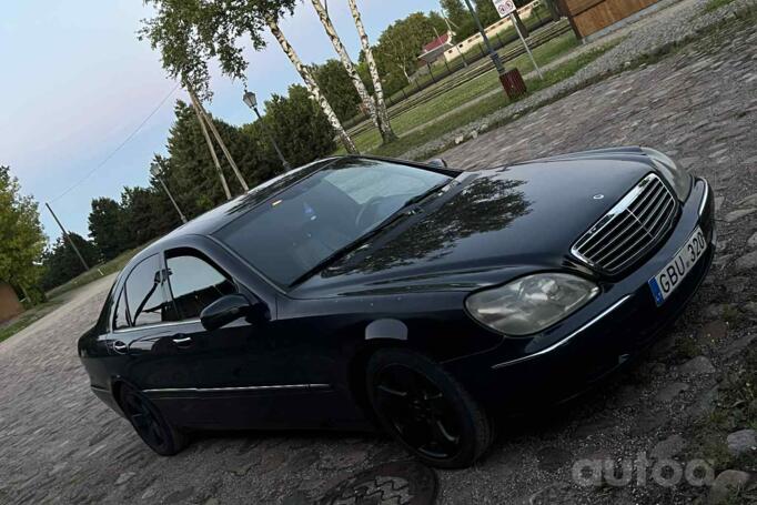 Mercedes-Benz S-Class W220 Sedan