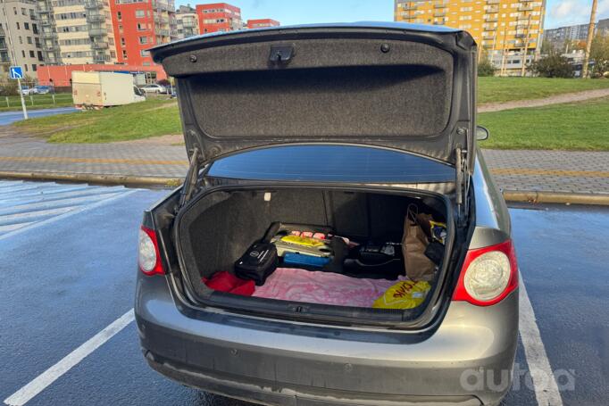 Volkswagen Jetta 5 generation Sedan 4-doors