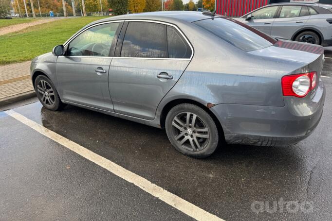 Volkswagen Jetta 5 generation Sedan 4-doors