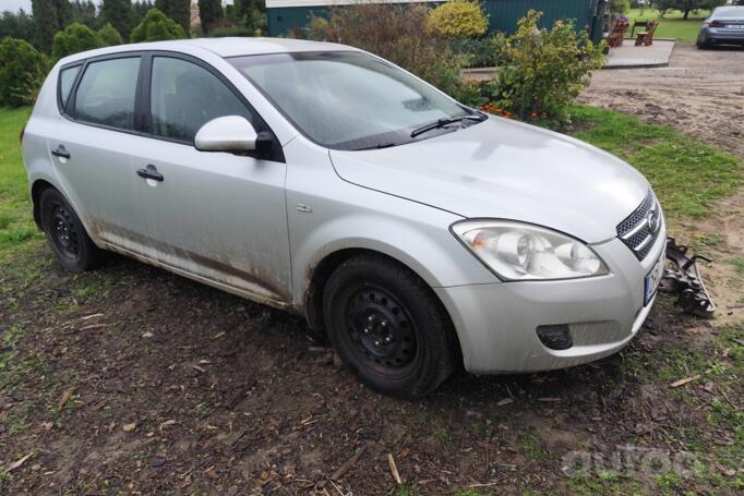 Kia Cee'd 1 generation Hatchback 5-doors