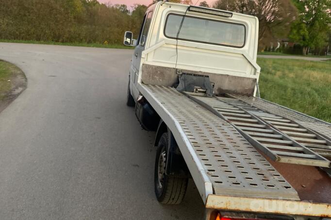 Mercedes-Benz Sprinter First generation