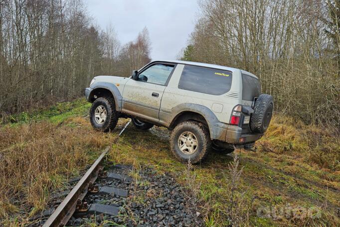 Toyota Land Cruiser Prado J90 SUV 3-doors