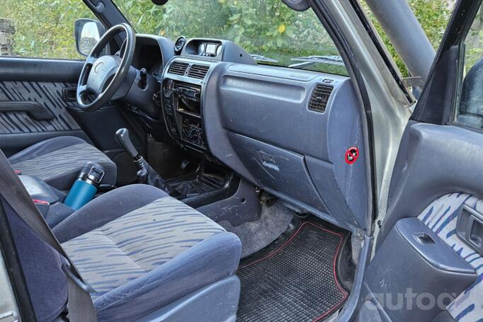 Toyota Land Cruiser Prado J90 SUV 3-doors