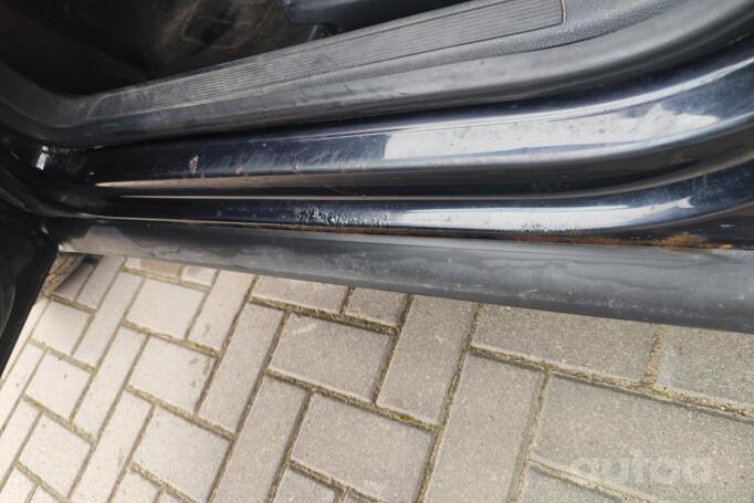 Volkswagen Passat B6 Sedan 4-doors