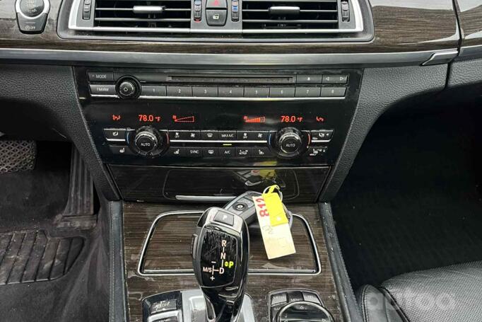 BMW 7 Series F01/F02 [restyling] Sedan