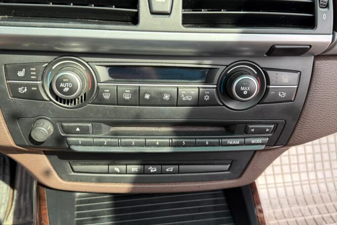 BMW X5 E70 Crossover