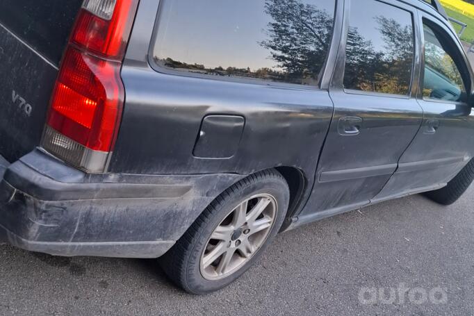 Volvo V70 2 generation R wagon 5-doors